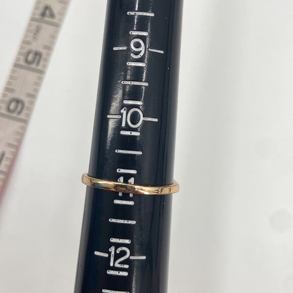 Gold tone flower adjustable ring - Picture 4 of 5